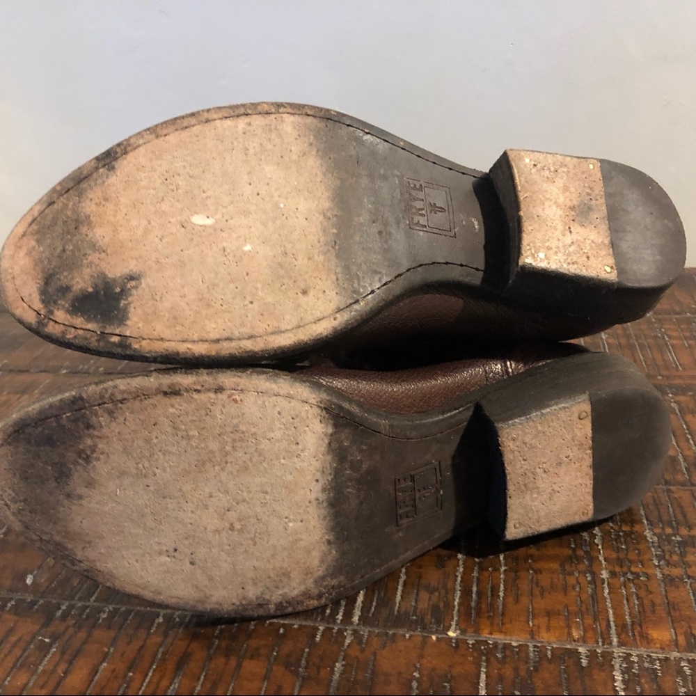 Frye Carson pull on boot - Picture 9 of 13